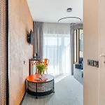 Ind.u Aparthotel 3*