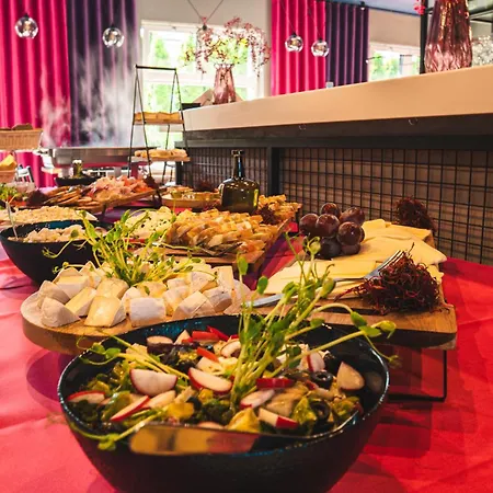 Ind.u Apartmanhotel 3*